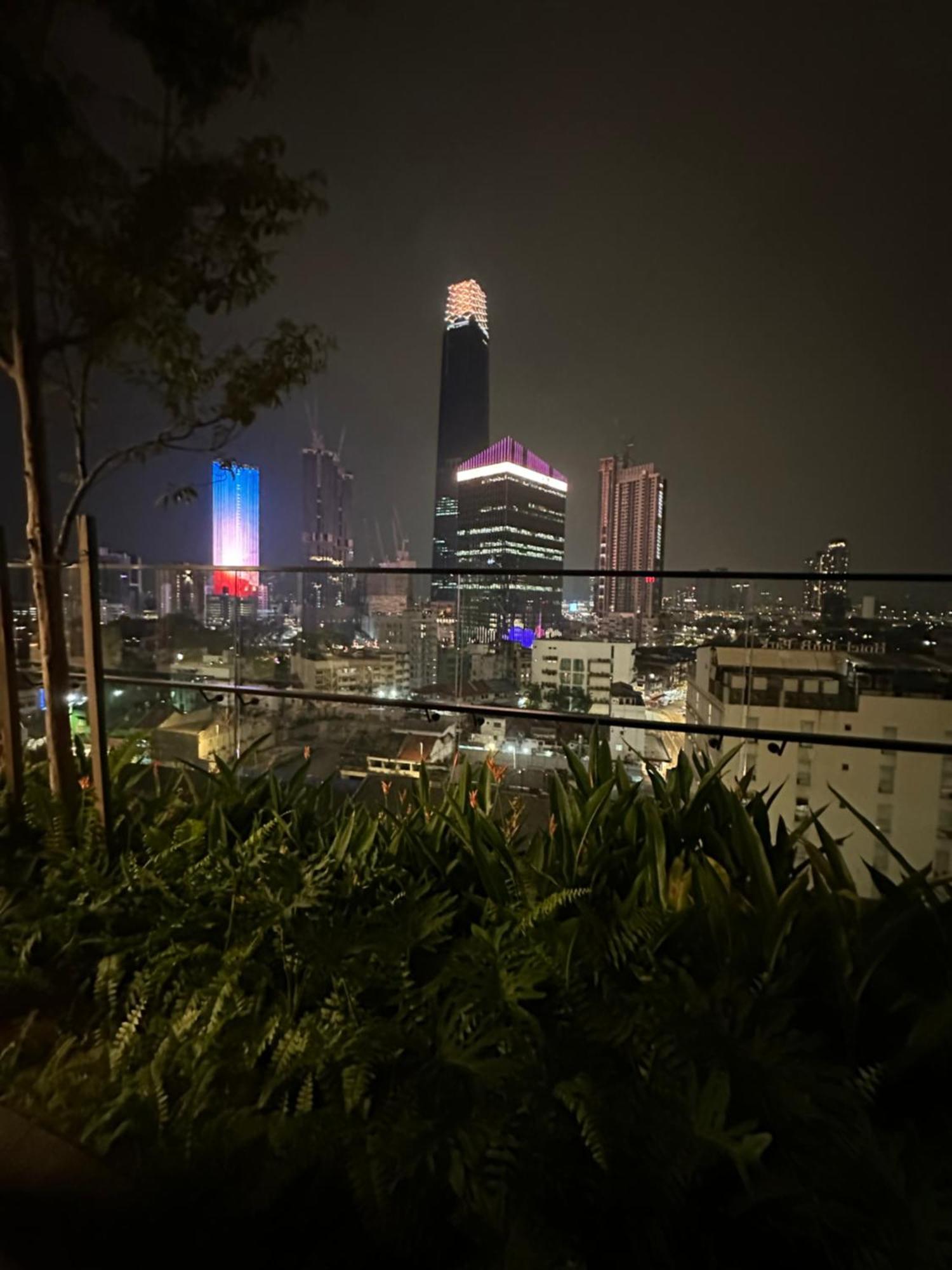 Klcc Suites At Axon Residence Куала Лумпур Екстериор снимка