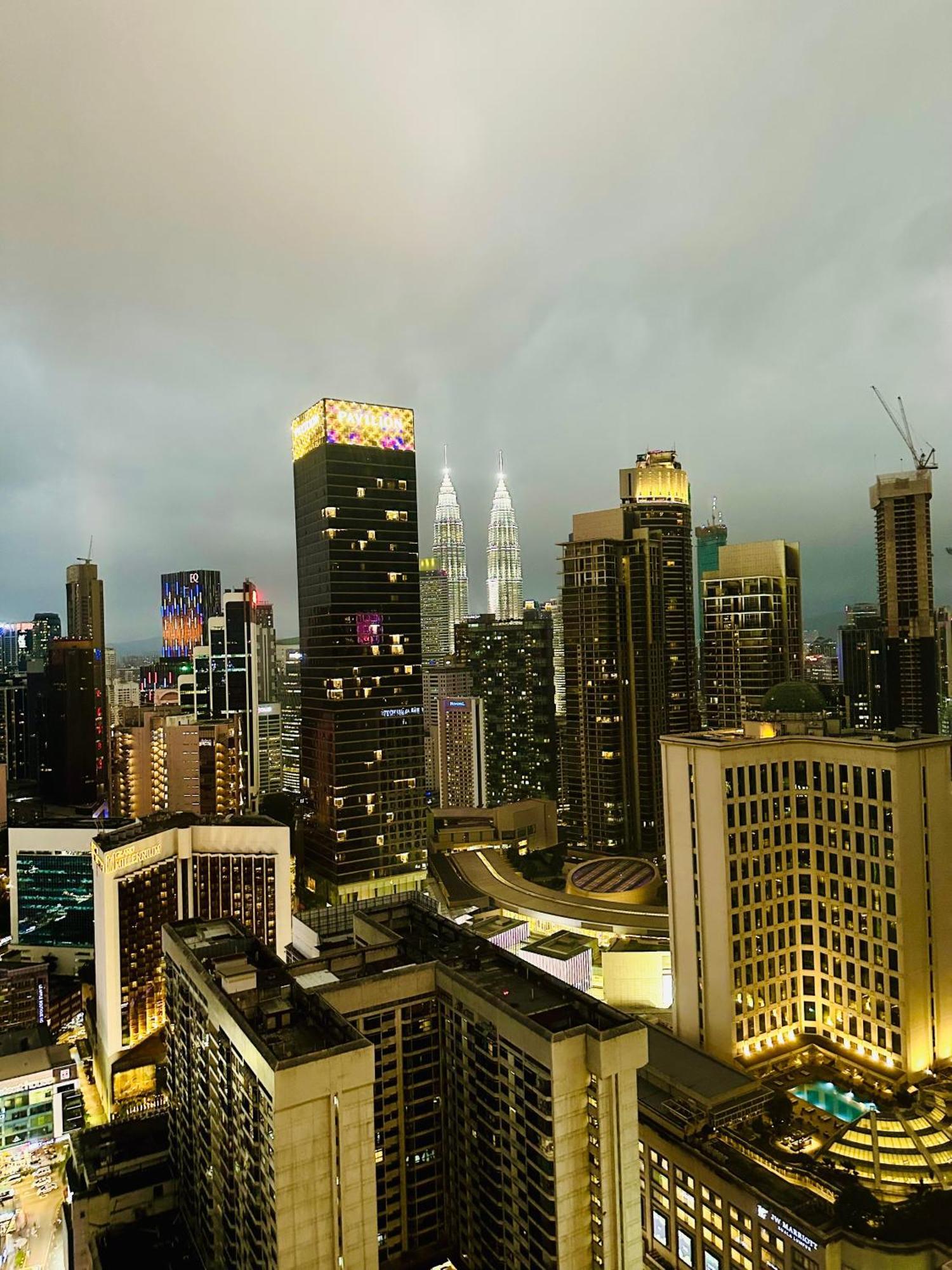 Klcc Suites At Axon Residence Куала Лумпур Екстериор снимка