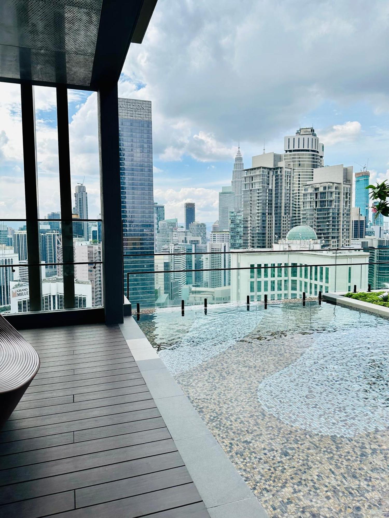 Klcc Suites At Axon Residence Куала Лумпур Екстериор снимка