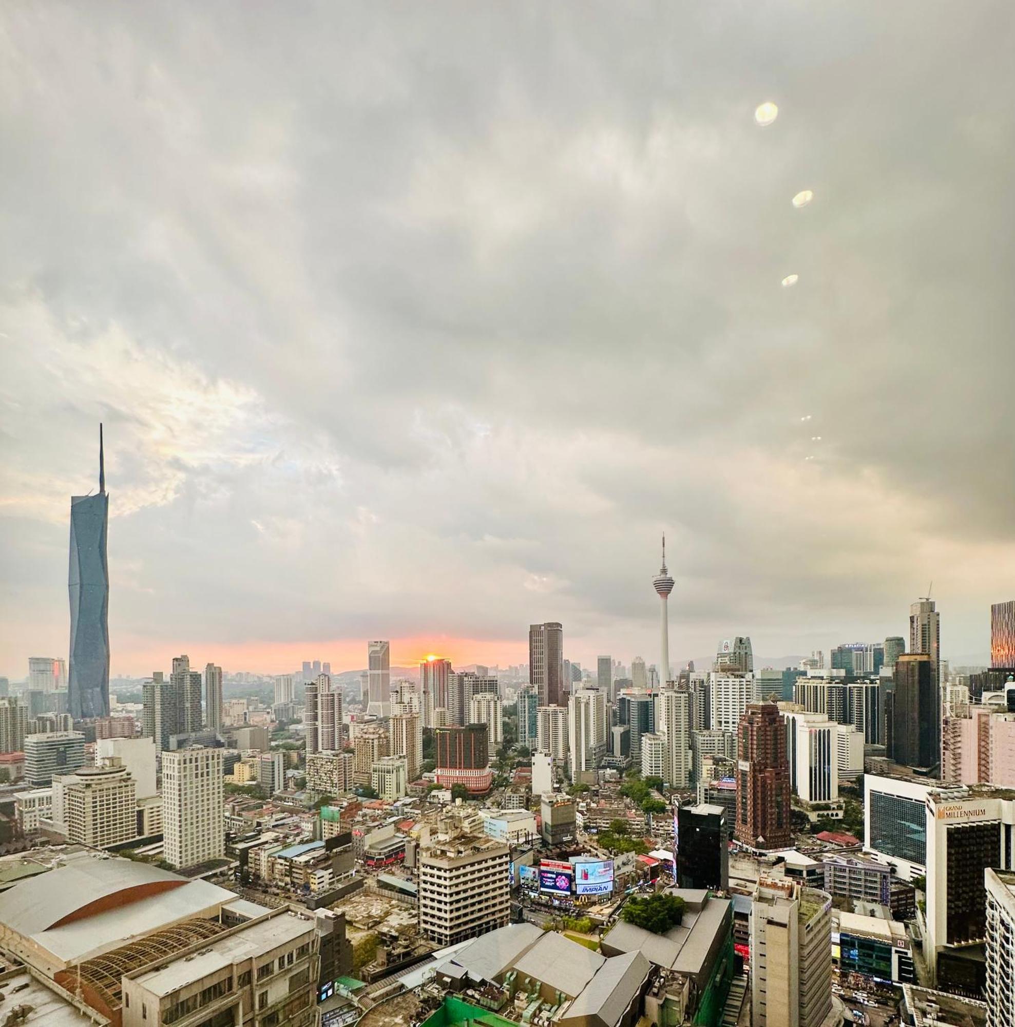 Klcc Suites At Axon Residence Куала Лумпур Екстериор снимка
